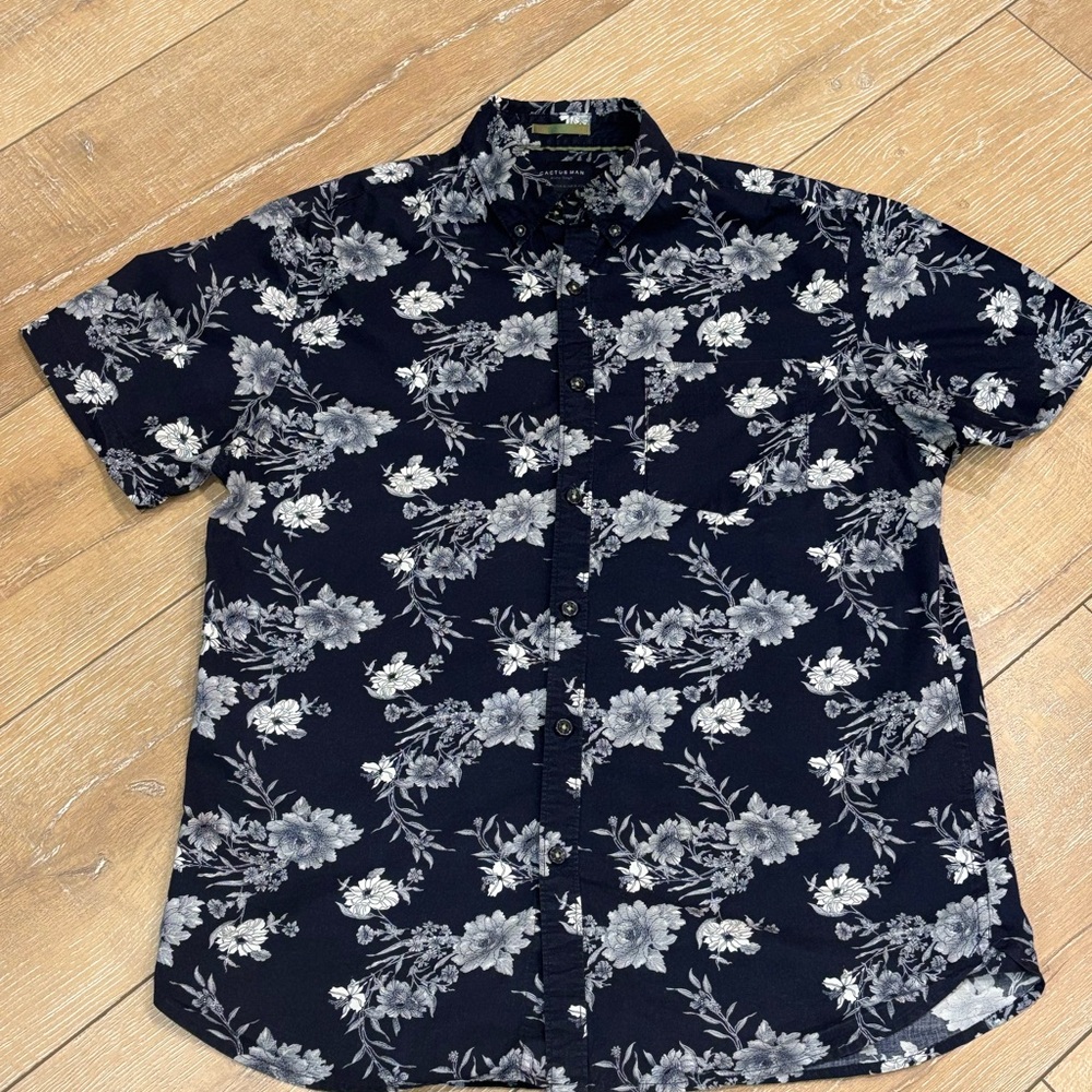 Cactus Man Ricky Singh Slim Fit Floral Button Down Shirt Navy White Medium